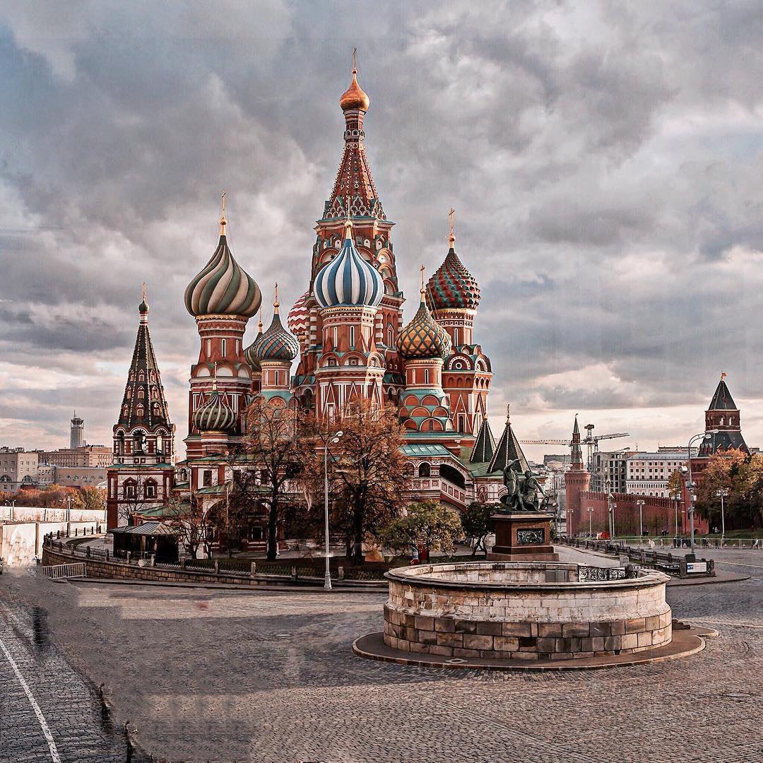 DmitryBasharov's tweet photo. Красивые снимки из самого сердца России. #Moscow #look #urban #photo #art #Travel #awesome https://t.co/SuZWcfJKKk
