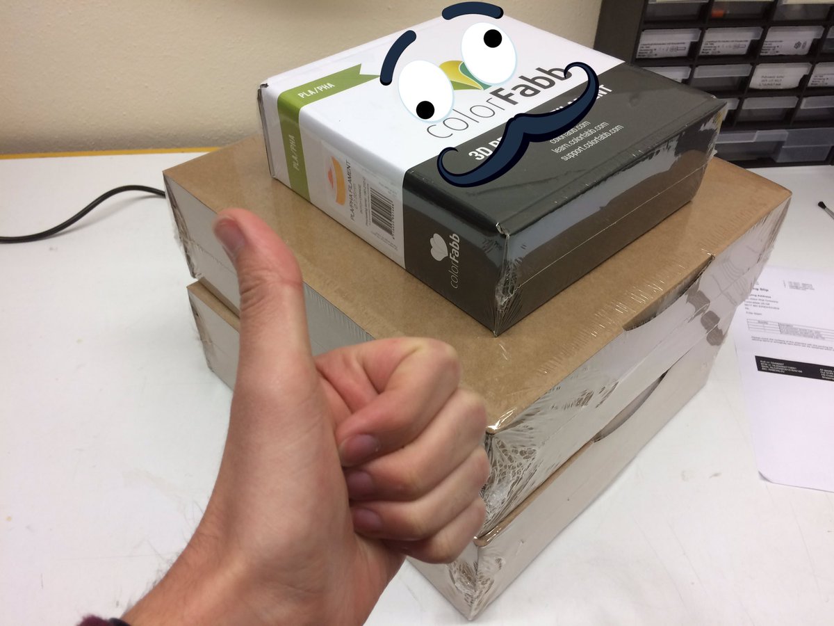 Over 0,5 kilometer of <a href="/ColorFabb/">colorFabb</a> filament! Super-fast delivery. 👍 #3Dprinting