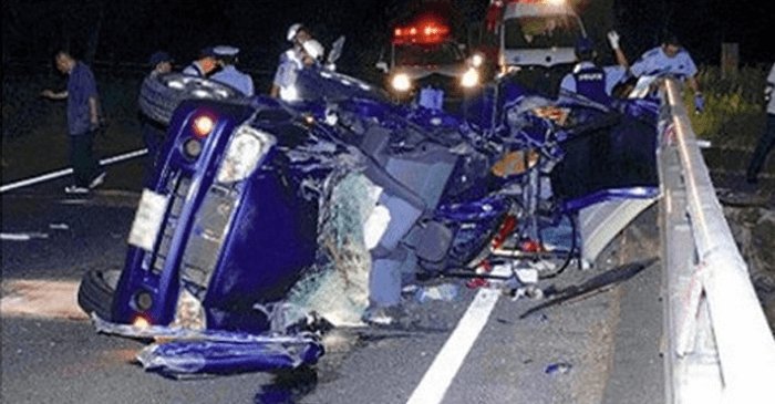 Riko 閲覧注意 19歳5人が乗った車が交通事故で全員死亡 事故直前に撮った 自撮り写真がヤバい 画像あり T Co 8z2uqdywt7 マジでゾッとした T Co Xwinsihxmk Twitter