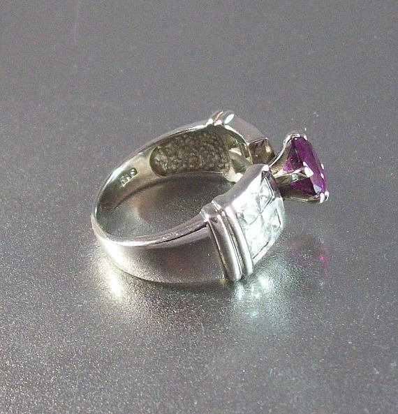 LynnHislopJewel's tweet image. etsy.com/listing/530216… #SterlingRubyRing #SterlingCZDiamondRing #SterlingRubySolitaireEngagement