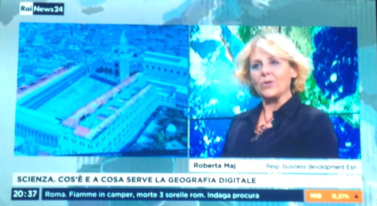 Esriitalia's tweet photo. Roberta Maj #evoluzione storica della città #analisispaziale #decisiomaking #esriitalialive #conesri2017 #thescienceofwhere https://t.co/zXs0vYKsjb