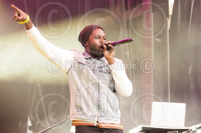 OeilDuSpectacle's tweet photo. Féfé @FefeOff #music #concert #photo @OeilDuSpectacle https://t.co/VGOrbcR97r #RepuReplique #galeriephotos >> https://t.co/NgXtYz3HWl https://t.co/299s9lD46o