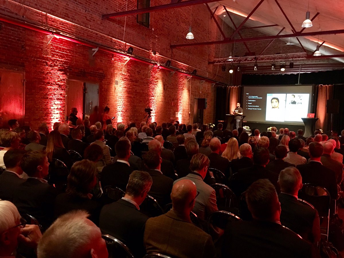 Lyssnar på pitchar i Linköping, Venture Arena