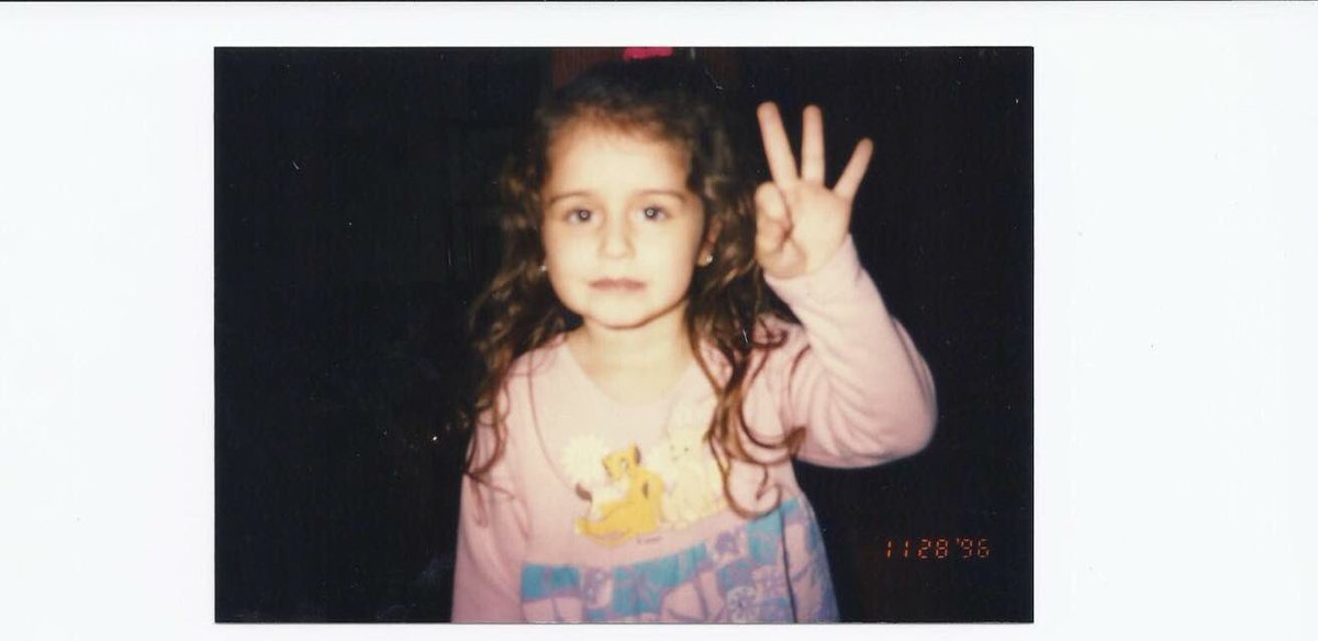 JiD1010's tweet photo. been hittin 3s since she could walk #MiniVic 👌🏼 https://t.co/5aSKDuUAHv