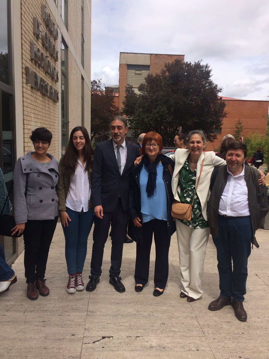 nikepasa's tweet photo. @a_gserrano y @juanci, miembros de #INADOC y nuevos vicerrectores de @UNED. ¡Muy orgullosos de vosotros! @musacces @lsi_uned https://t.co/vw81L1Dj6V