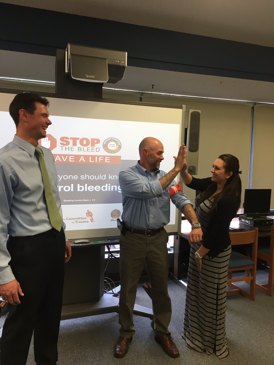 Life-Saving Training smithtown.k12.ny.us/news/article.a… <a href="/cjrowe223/">Colby Rowe</a> <a href="/StonyBrookMed/">Stony Brook Medicine</a> #StopTheBleed <a href="/misspronesti/">Julianna Pronesti</a> <a href="/SBUEM/">SempaxBuem</a>