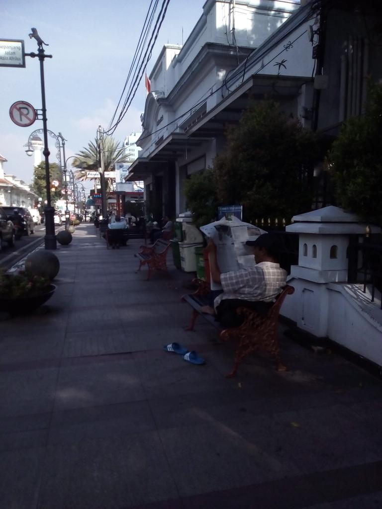 Kota aja di baca, apalagi isi hati nya, cieeee #inimahbandung ya pa <a href="/ridwankamil/">Ridwan Kamil</a> <a href="/infobandung/">infobandung</a> <a href="/infobdg/">BANDUNG ᮘᮔ᮪ᮓᮥᮀ</a>