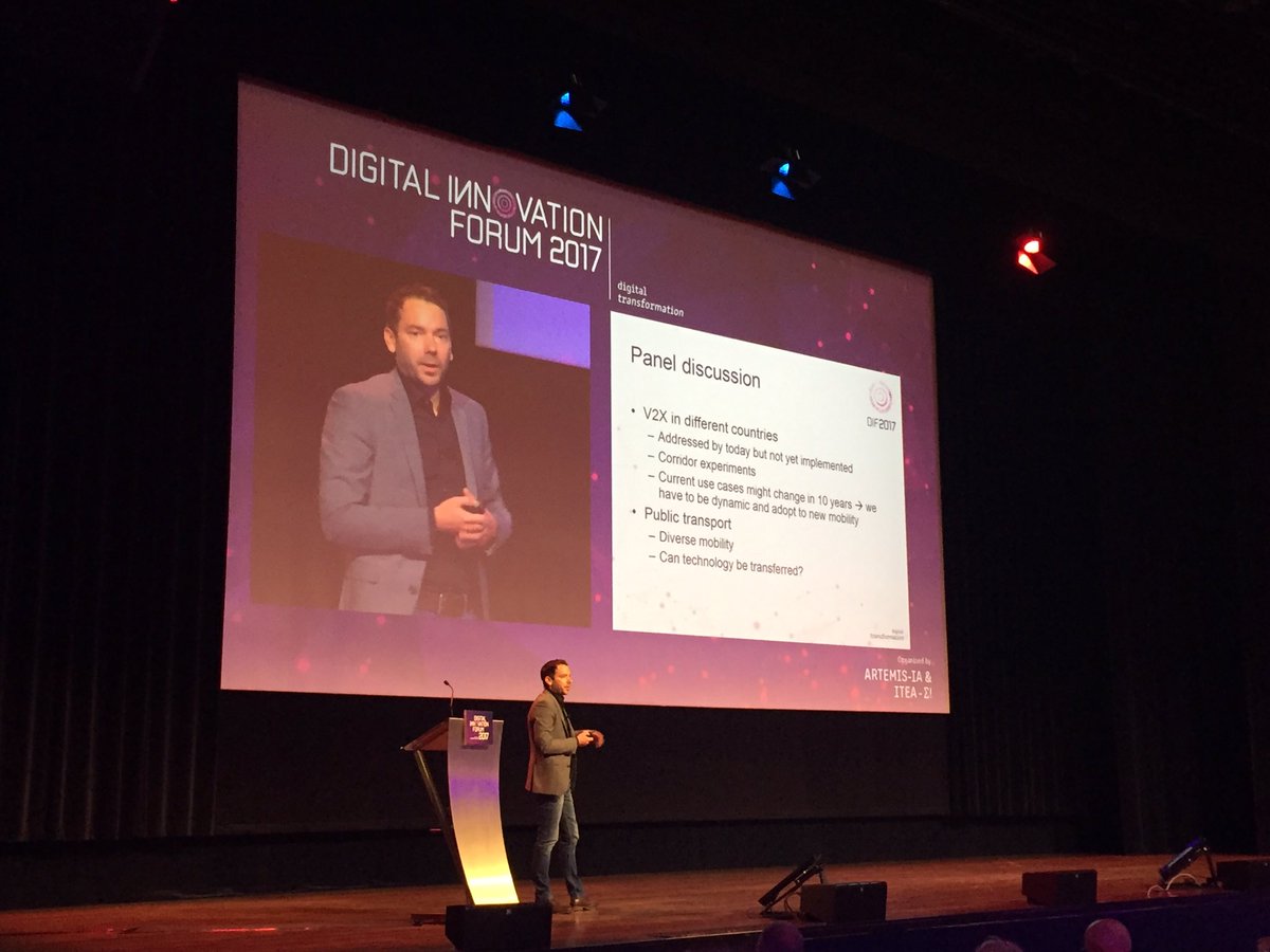 Daniël Watzenig about the mobility workshop: the evolution of the car of tomorrow - no ownership but only service. #dif2017 #smartmobility