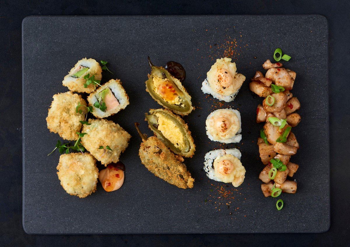 ctfmsa's tweet image. 🔥 Hot from our kitchen
🍣 Tempura-fried Sushi
🌶 Chilli Poppers
🦐 Spicy cream cheese Shrimp Rolls
🐟 Sweet chilli deep-fried Fish
#ctfmsa