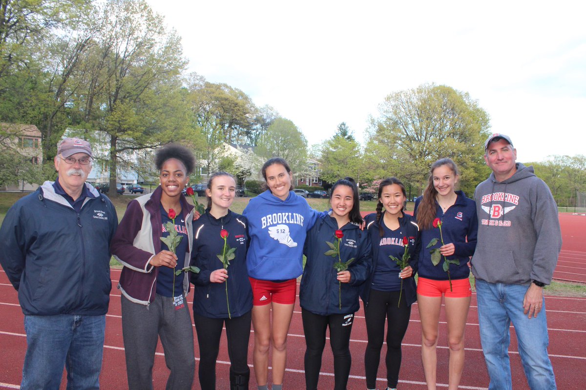 LChamberlain98's tweet photo. Thank you for a great senior day! @bhs_warriors @CoachMGlennon @BlineGirlsXC https://t.co/dQHLLqbOSO
