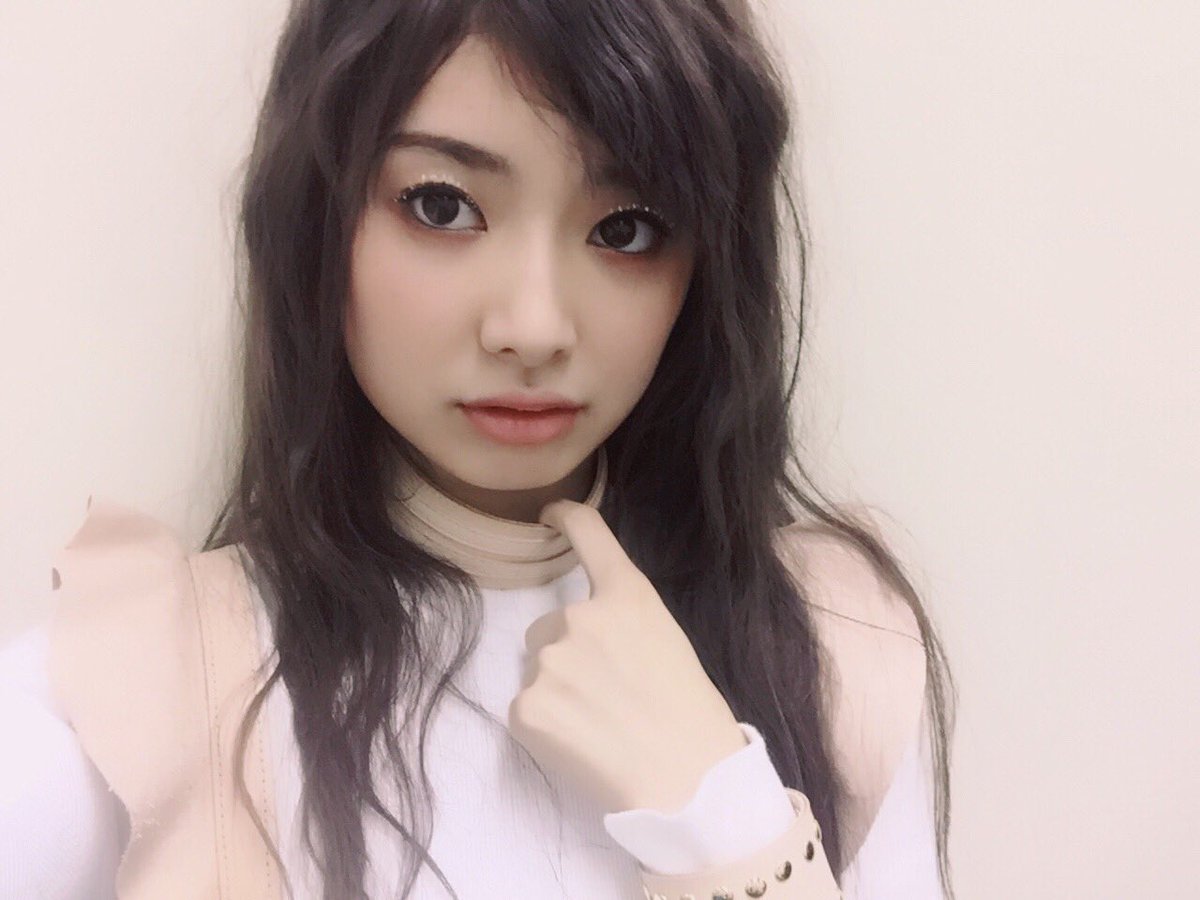 ট ইট র 武藤十夢 願いごとの持ち腐れ のカップリング 点滅フェロモン のmvが解禁されましたー 格好よくてセクシーな雰囲気のmvになってます 睫毛が白いーー 笑 皆さんもmv是非見てくださいね T Co Eu1ghwqd9e T Co 3g84odefqw