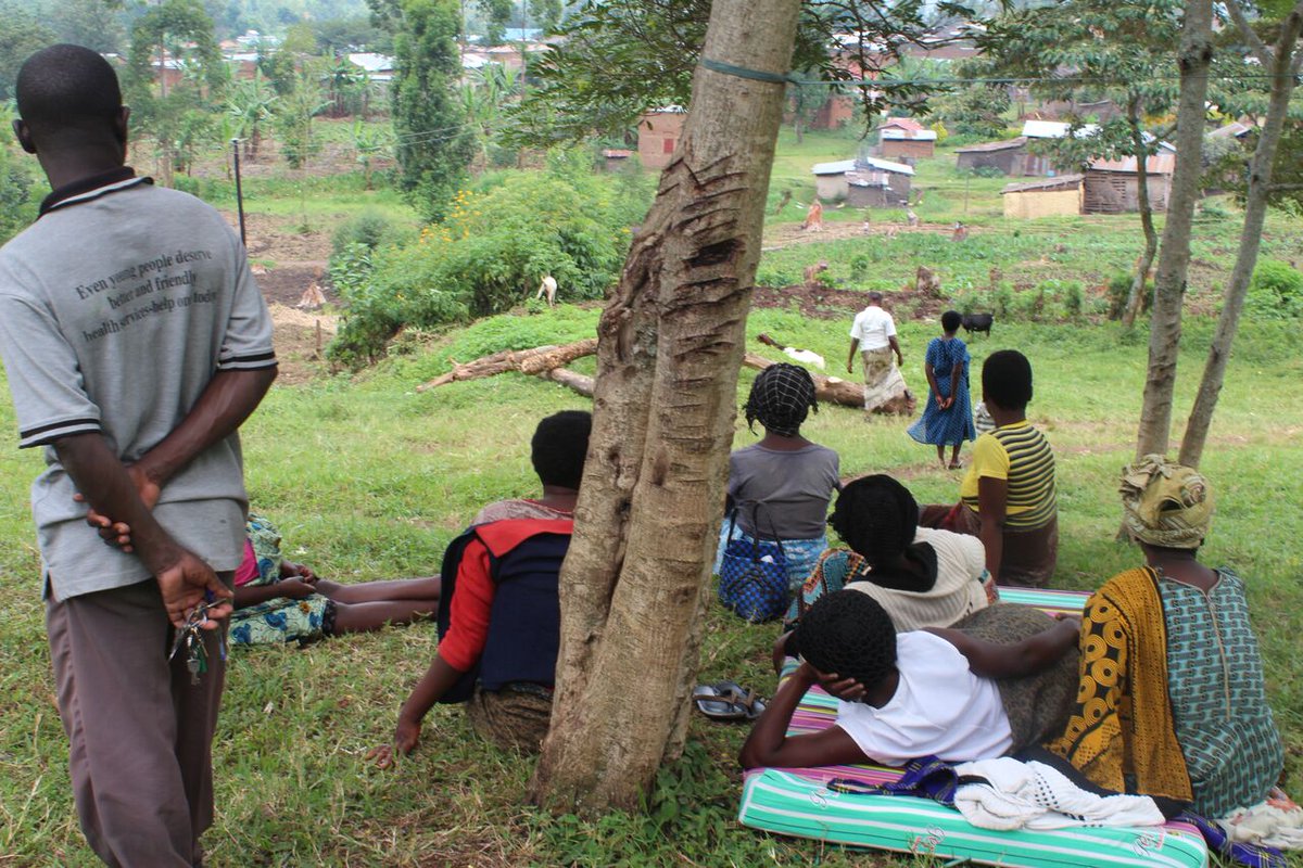 ReachHealth's tweet photo. Very excited to be working with @UNICEF on this new #mhealth project in #Uganda https://t.co/Snw47JSjvt @re_rach @rogersdebs @Jacqui_danger https://t.co/Fkw9arEuv7