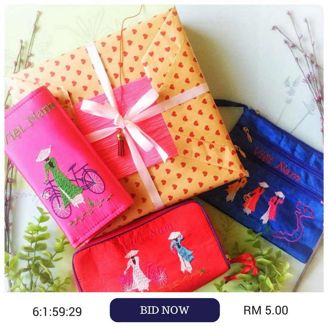 RECEIVE OR SEND VIETNAM GIFT BOX AT THE PRICE THAT YOU WANT! Starting from RM 5
Join the fun, BID,BUY&amp;SAVE. Click snackysneaky.com