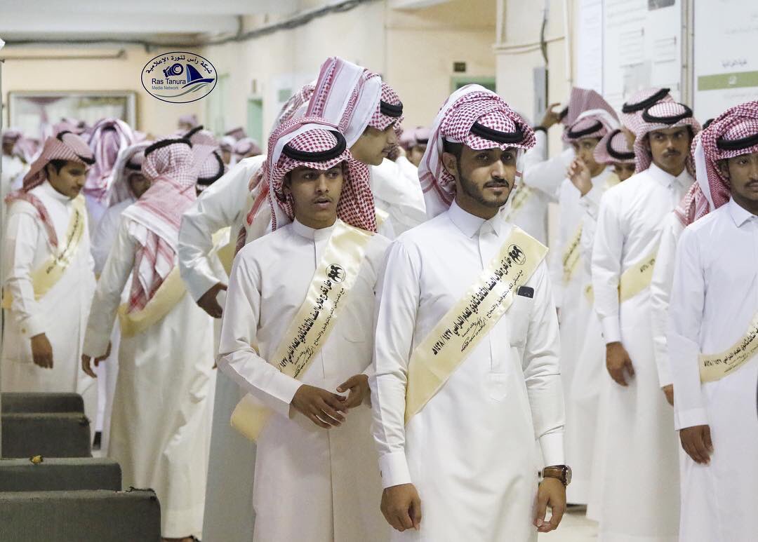 rtcom2014's tweet photo. https://t.co/8kqgJeFsmj

لقطات من اللقاء الختامي والاحتفاءبالطلاب المتخرجين من ثانوية  راس تنورة حصريا عبر شبكة راس تنورة الاعلامية https://t.co/AfQaASE39x