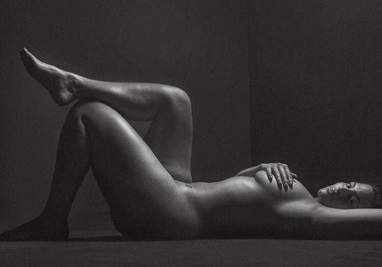 DarrinEbron's tweet photo. BE comfortable in your OWN skin like @theashleygraham #BreakingStandards #beautybeyondsize β’ #blog #ThursdayThoughts #CelebrateWomen https://t.co/7HhBedMvcX