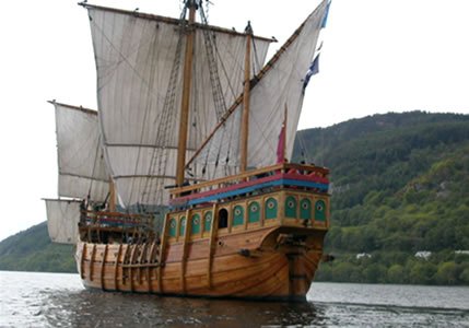 PunchlineGlos's tweet photo. Superb news! Record number of ships at this year's Gloucester Tall Ships Festival @GloucesterDocks on May 27-29 https://t.co/l8H7foFJey https://t.co/XAAT1z4ajl