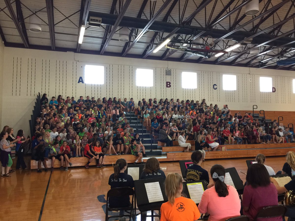 CRPSMrGutierrez's tweet photo. #CSMRiseUp #citrusschool ##falconforward @CSMS_Falcon_SS @leadcsmsfalcon @HermannrRob https://t.co/vz8aeievwt