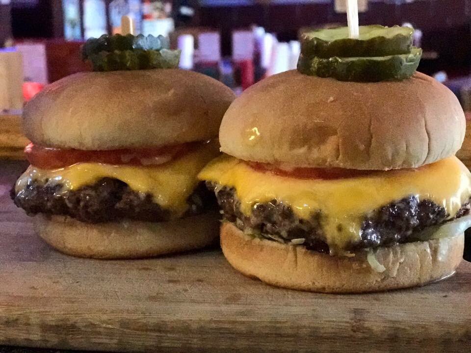 Come get you a nice juicy busters burger and a cold refreshing draft.... after all, it is thirsty Thursday 😜