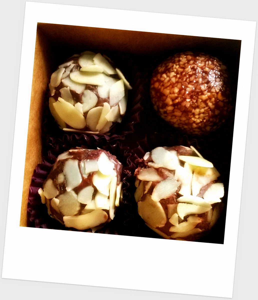 _thechoco tweet picture