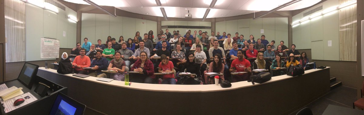 UIC_ChE's tweet photo. Congratulations to the Class of 2017! We are so proud of all of you! #cheuic @UICEngineering @UICAlChE https://t.co/mLA3WvpNtH