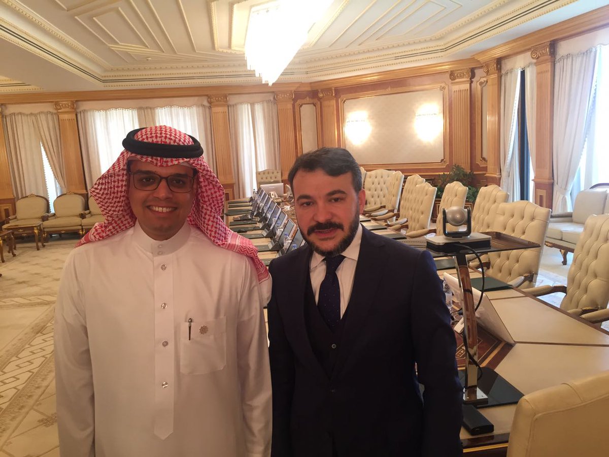 DEIKPPPCom's tweet photo. Komite Başkanı @evuralaydin,@saudimomra Bakanı ve @MepSaudi Bak.Yrd. ile Türkiye'nin PPP deneyimlerini paylaştı #PPPKnowHowExporterTR 🇸🇦&🇹🇷 https://t.co/ojFOmqOpww