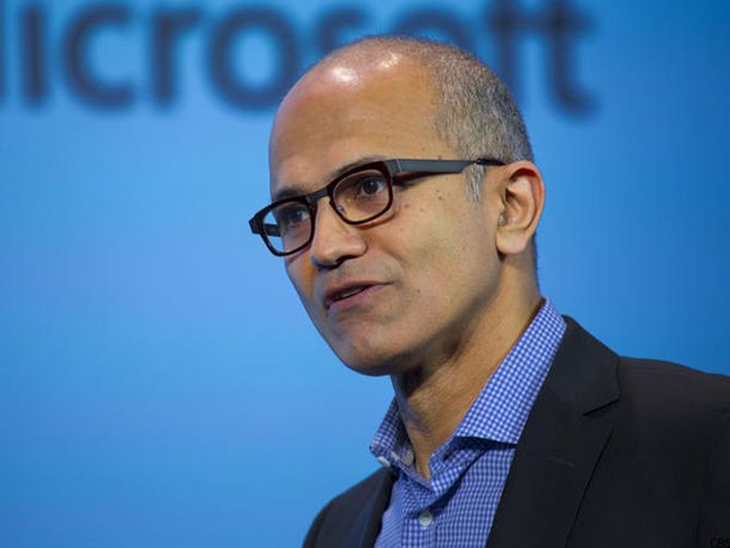 CNET News tweet media