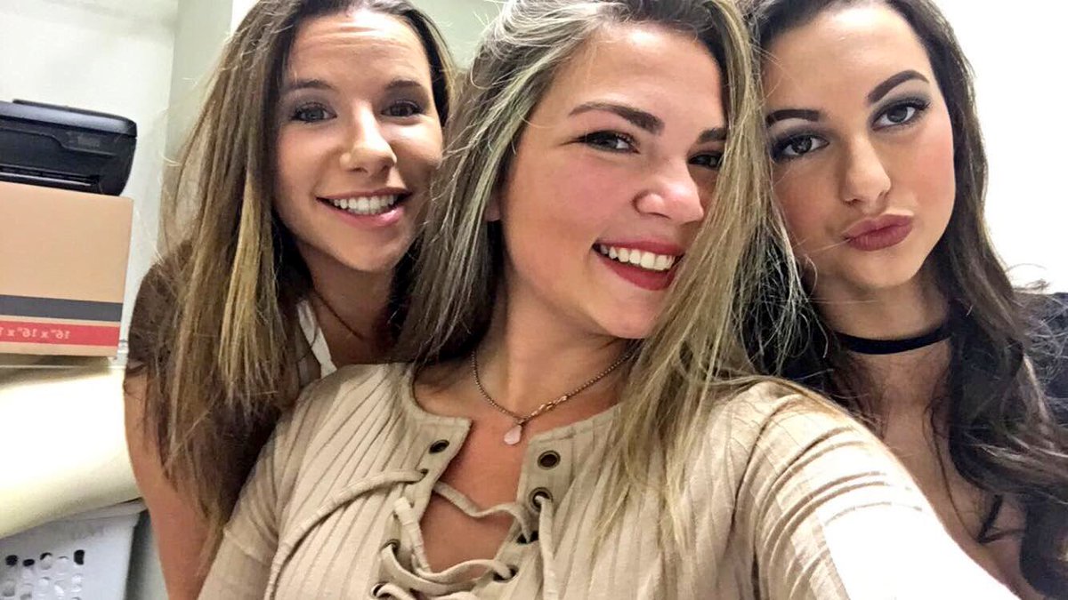 Alexandraa_Ve's tweet photo. My loves 💋 https://t.co/ZOTdQ5hygr