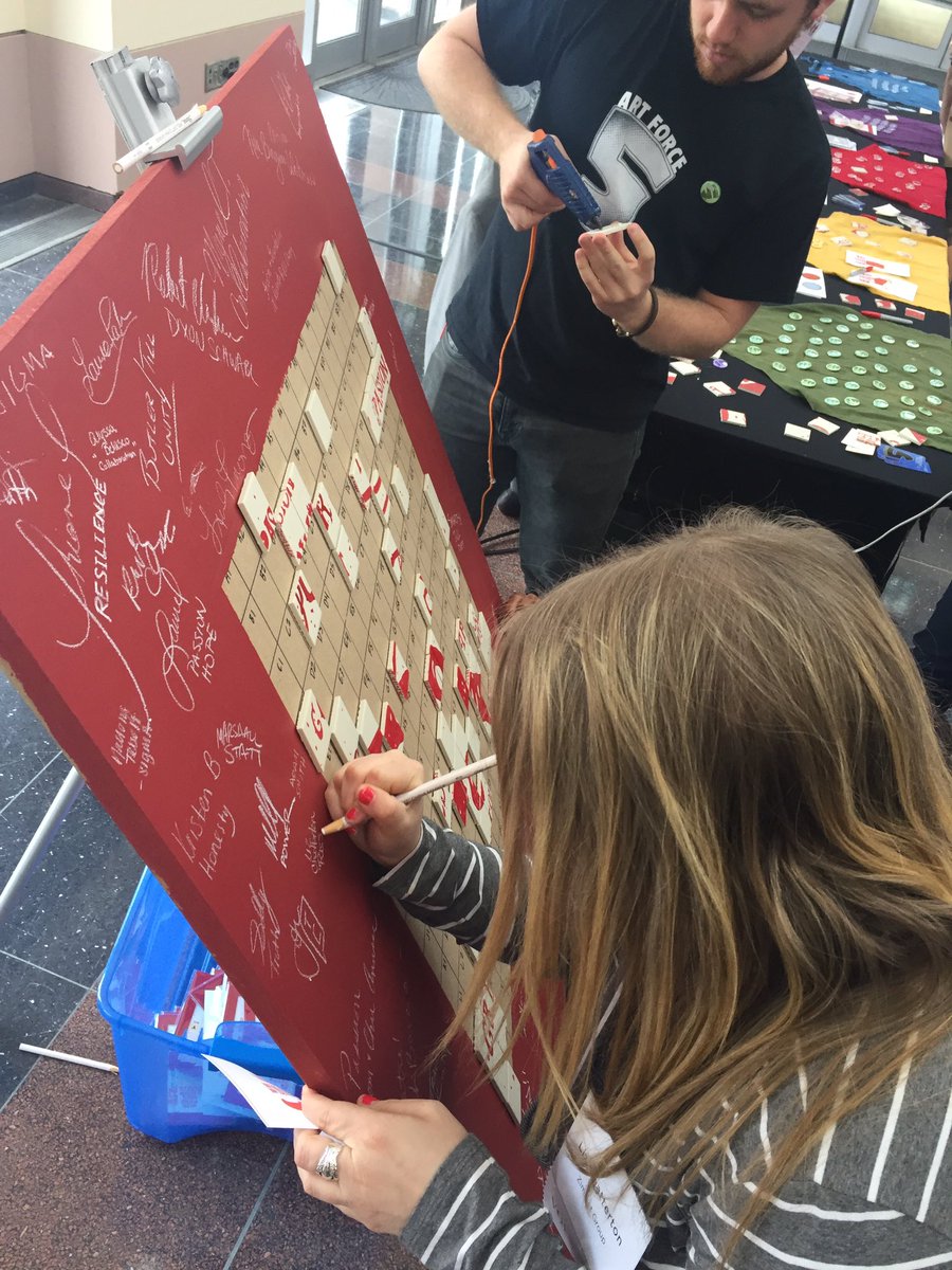 AlyssaBelasco's tweet photo. @eChatter #SlayingGiants2017 at today's @Causewave Annual Celebration. #Volunteer #Causewave #Roc https://t.co/7HrtHE6XTU
