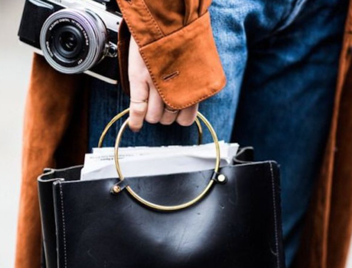 This accessory will make your #StreetStyle looks the coolest via <a href="/gerihirsch/">GERIHIRSCH</a> ow.ly/aYaU30bsRCi