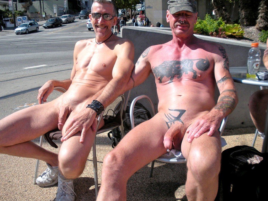 C_jcME-XUAA8hCx.jpg:large