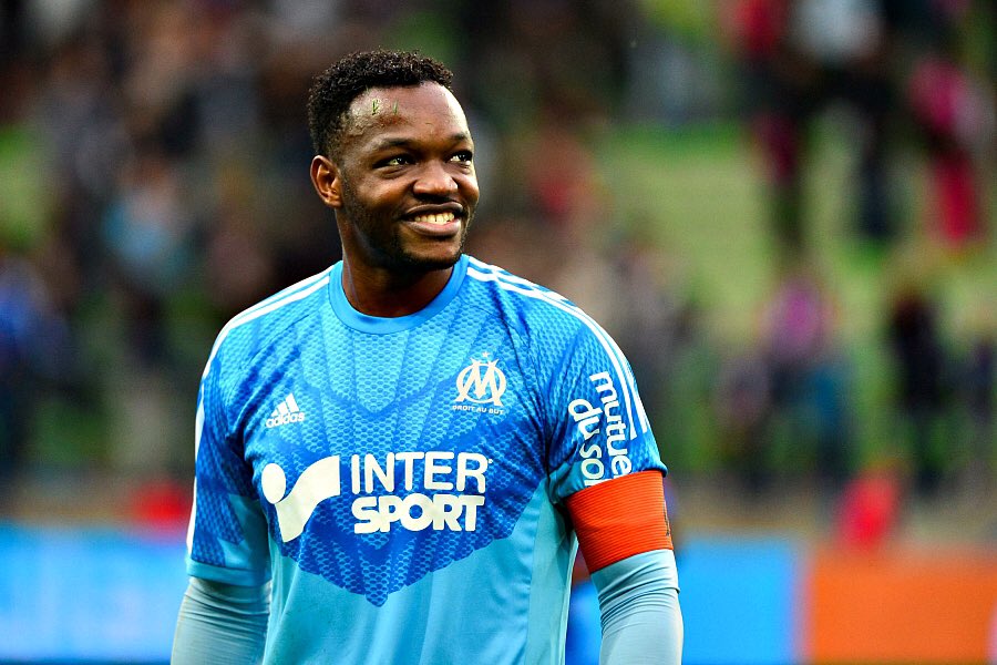 OM_Fada_'s tweet photo. Le retour de Steve Mandanda à l'OM serait acté ! (Selon @pmgab_) #TeamOM #MercatOM ! 🔵⚪💙🔥 https://t.co/7hVWA4A64a
