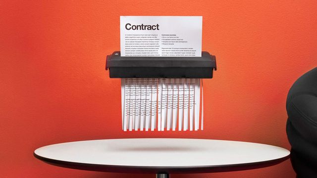 realtordotcom's tweet photo. Switching to a higher offer after you've already accepted one isn't something experts recommend. Here's why: https://t.co/eYC45x73Pq https://t.co/QeoqyqlMkJ