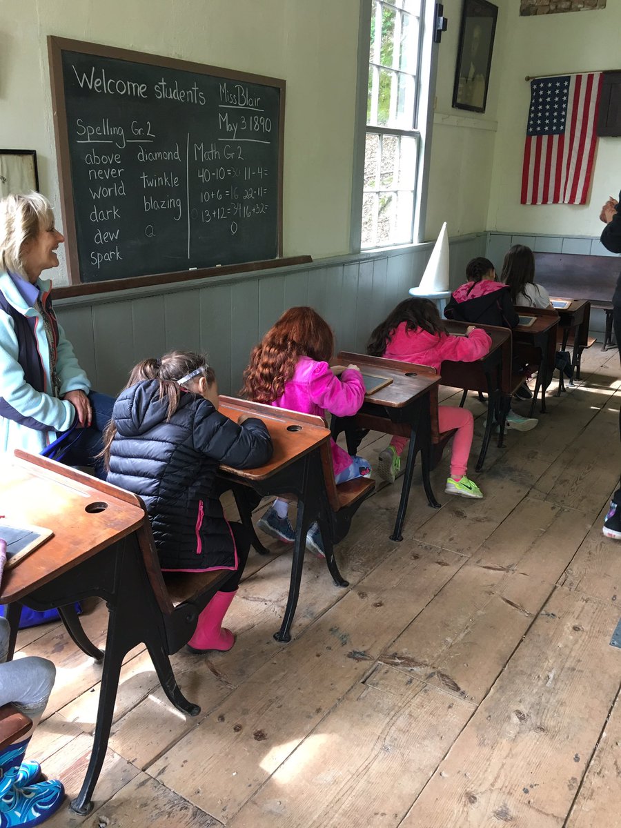 CGgrade2's tweet image. Life in the 1890's!  Whiteboards replace slate.. Fun to compare. 
@CenterGroveES