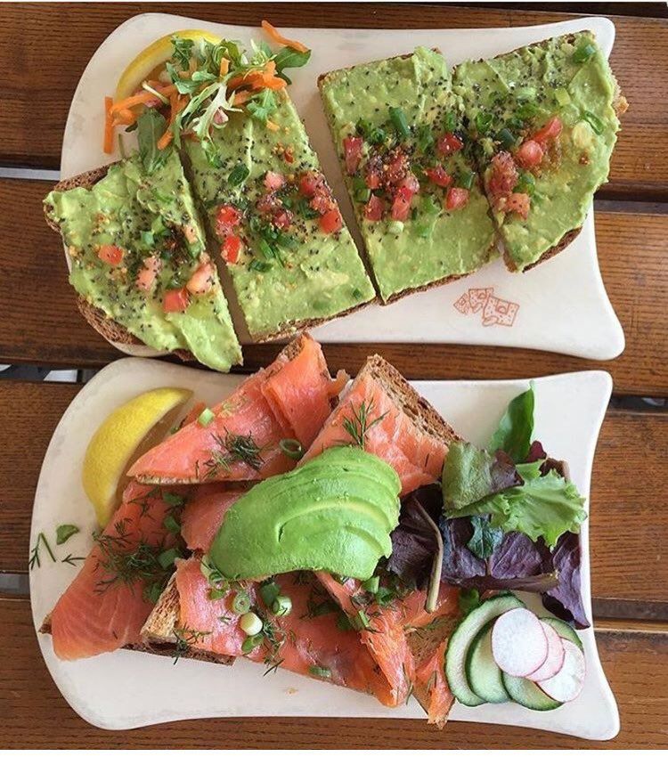 bpldig's tweet photo. Just had an amazing light lunch @LPQUK and paid using their fantastic #lpqapp! https://t.co/8eQvJkjpJU