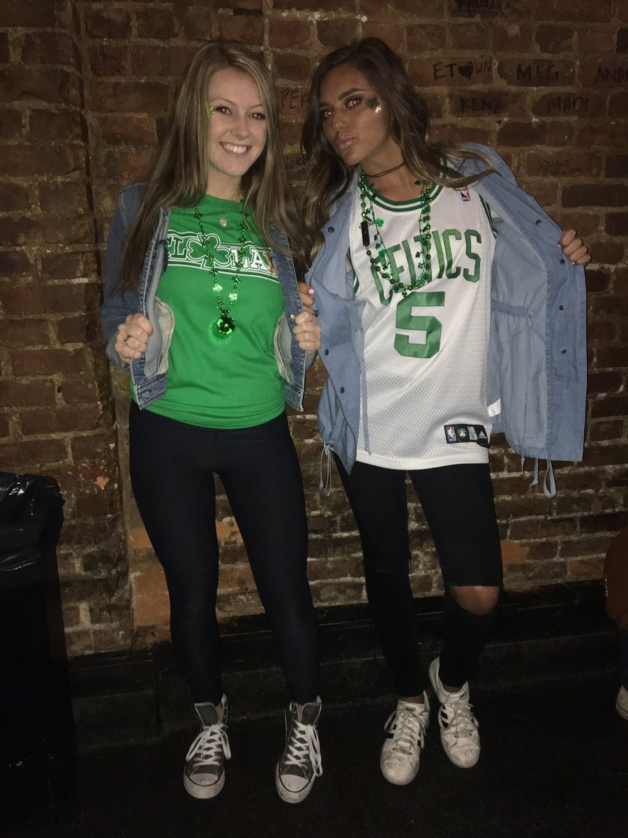 mcala12321's tweet photo. happy birthday Kay!!!!! so happy OU brought you back to me 💘💘💘 love you tons have a great day!! #OG @kayzevchic https://t.co/pO4Ex0Oiii