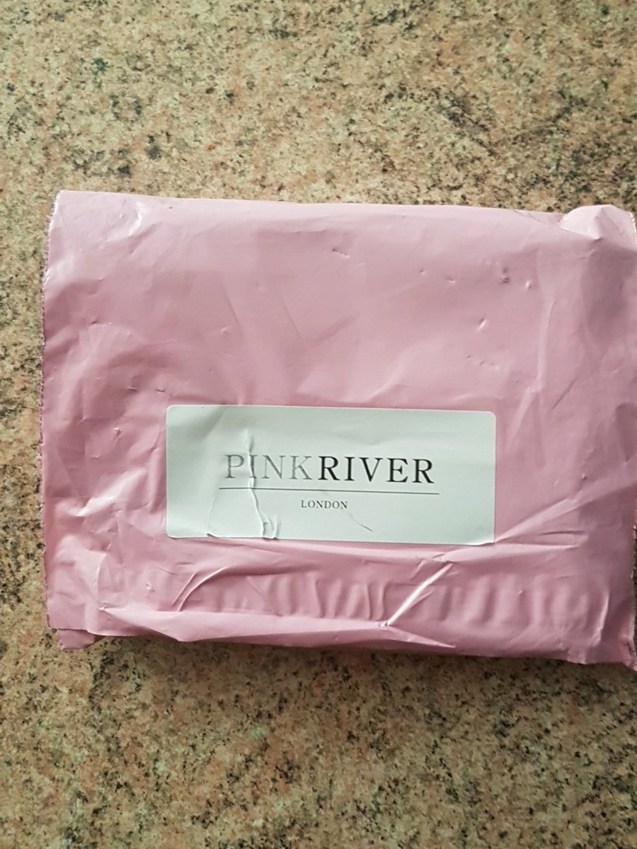 valebuzzoni89's tweet photo. Thank you #pinkriverlondon ๐๐๐๐
#Retweet if you want me to give you a #discount #code
#falsies #falseyelashes #makeup #beauty #blogger https://t.co/KJKHn5KXJY