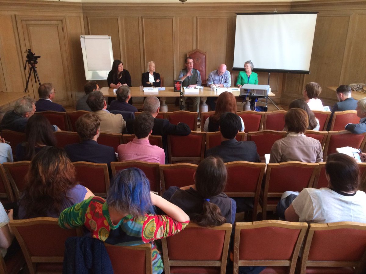 CataloniaIntl's tweet photo. "What happens in #Catalonia is an affront to #democracy in Europe. Democrats should be concerned and speak up" @chrisbambery at #EUstateless https://t.co/rAr7unT04E