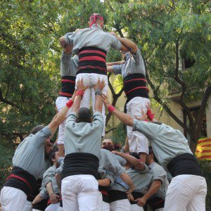 BCN_SantsMont's tweet photo. Els aficionats als castells teniu una cita aquest diumenge a les 12 h: XXIV Aniversari dels Castellers de Sants https://t.co/ijcLrrEsmd https://t.co/FdgKZHyGSX