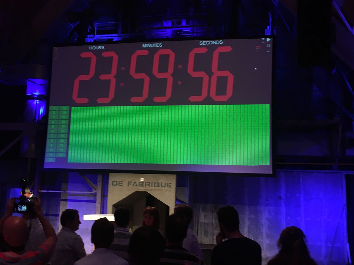 InaW's tweet photo. Zet het hem op @AtosNL Outscrummers op de @devolksbank #hackathon "Slimme Toepasser" in @DeFabrique met @OutSystems nr 1 low-code platform 👍 https://t.co/S7B2WdYFE4