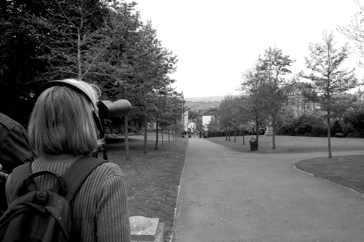 gabriellehoad's tweet image. Here I am looking &amp;amp; listening to #thebeacon. More events @ToposExeter &amp;amp; @ArtWeekExeter soon. mailchi.mp/883a112edf4a/t… Photo:Jenny Mellings