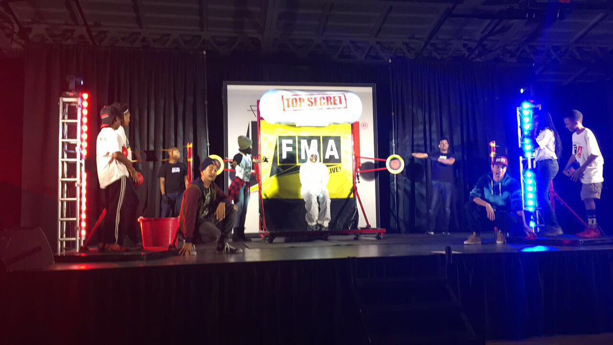 apsupdate's tweet photo. Brown Middle School students enjoying a lesson about Newton's Laws of Motion at the @honeywell #FMAlive! @APSBrown https://t.co/9S0Owdb5Uc