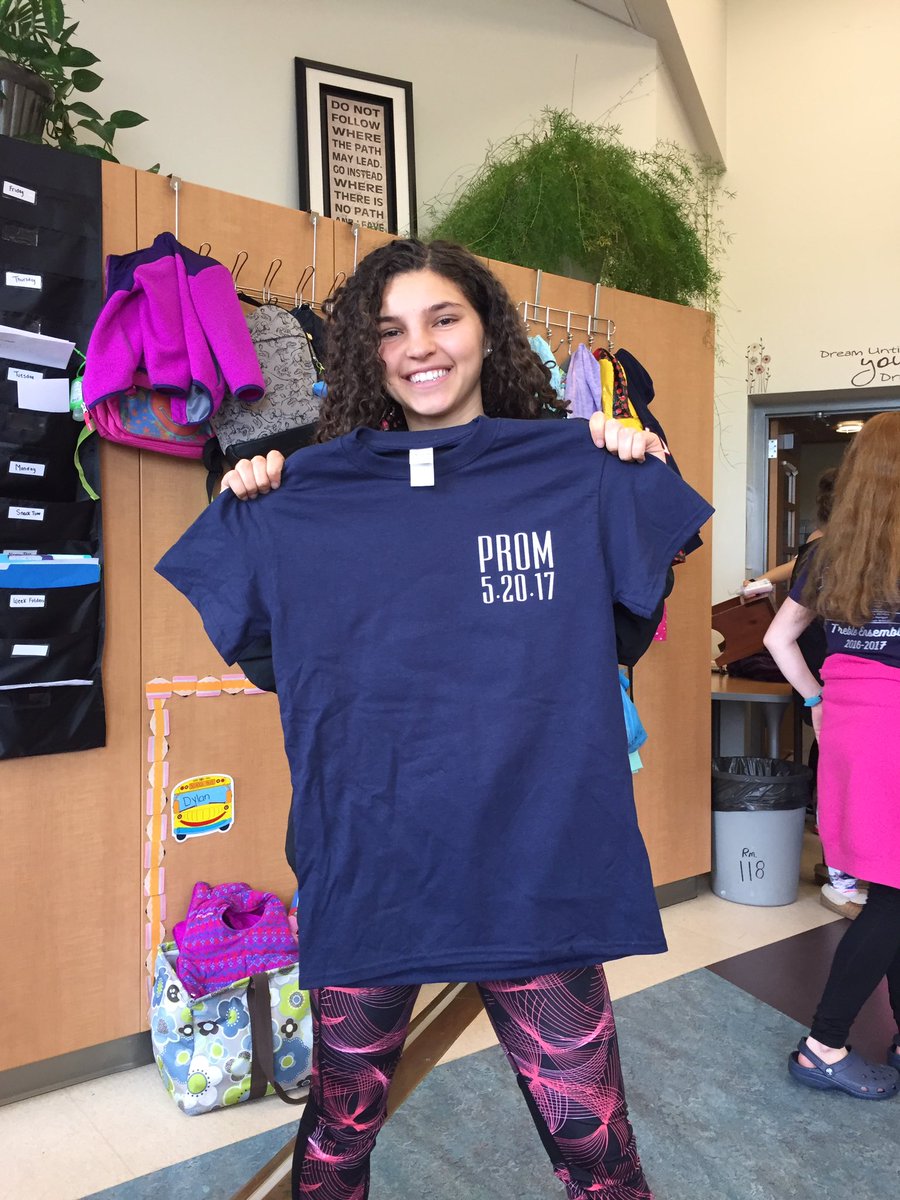 RRHS Class of 2017 tweet media