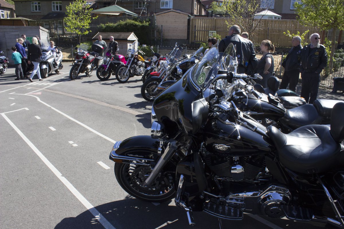 UGLE_GrandLodge's tweet image. Fresh from their appearance on #InsidetheFreemasons, @widows_sons_nd donate trikes to @hexhampriory → goo.gl/PE6GOG