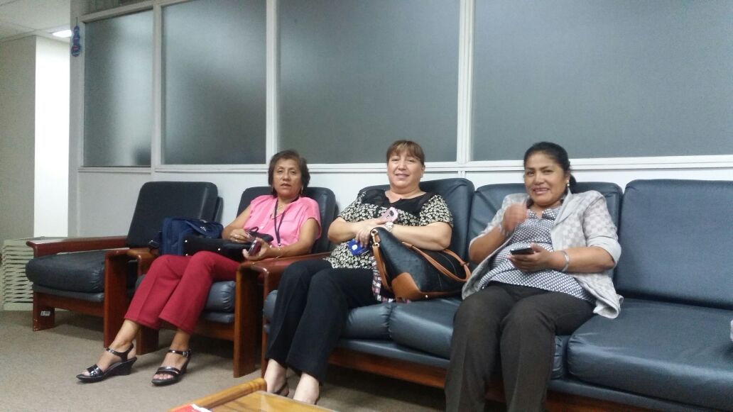 SinesssPeru's tweet photo. A la espera iniciar reunión con Presidente Ejecutivo de @EsSaludPeru para exigir #ReglamentoCASa728 y otras demandas en bien de enfermería. https://t.co/0T9z7jVDQ0