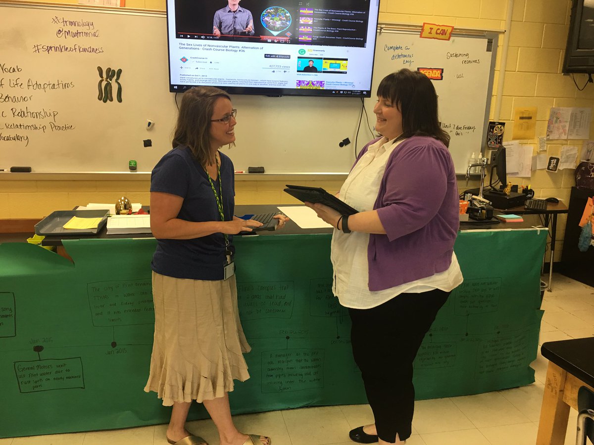 lmontgo's tweet photo. The u @Wraysclassroom & @mwtrimnal 4 all u do 4 @BessemerHigh Ss #gcsk12 #gcsshowcase @GCS_CI @GastonSchools @Judyjudymoore @MeghanLeFevers https://t.co/YAKIs1dIpC