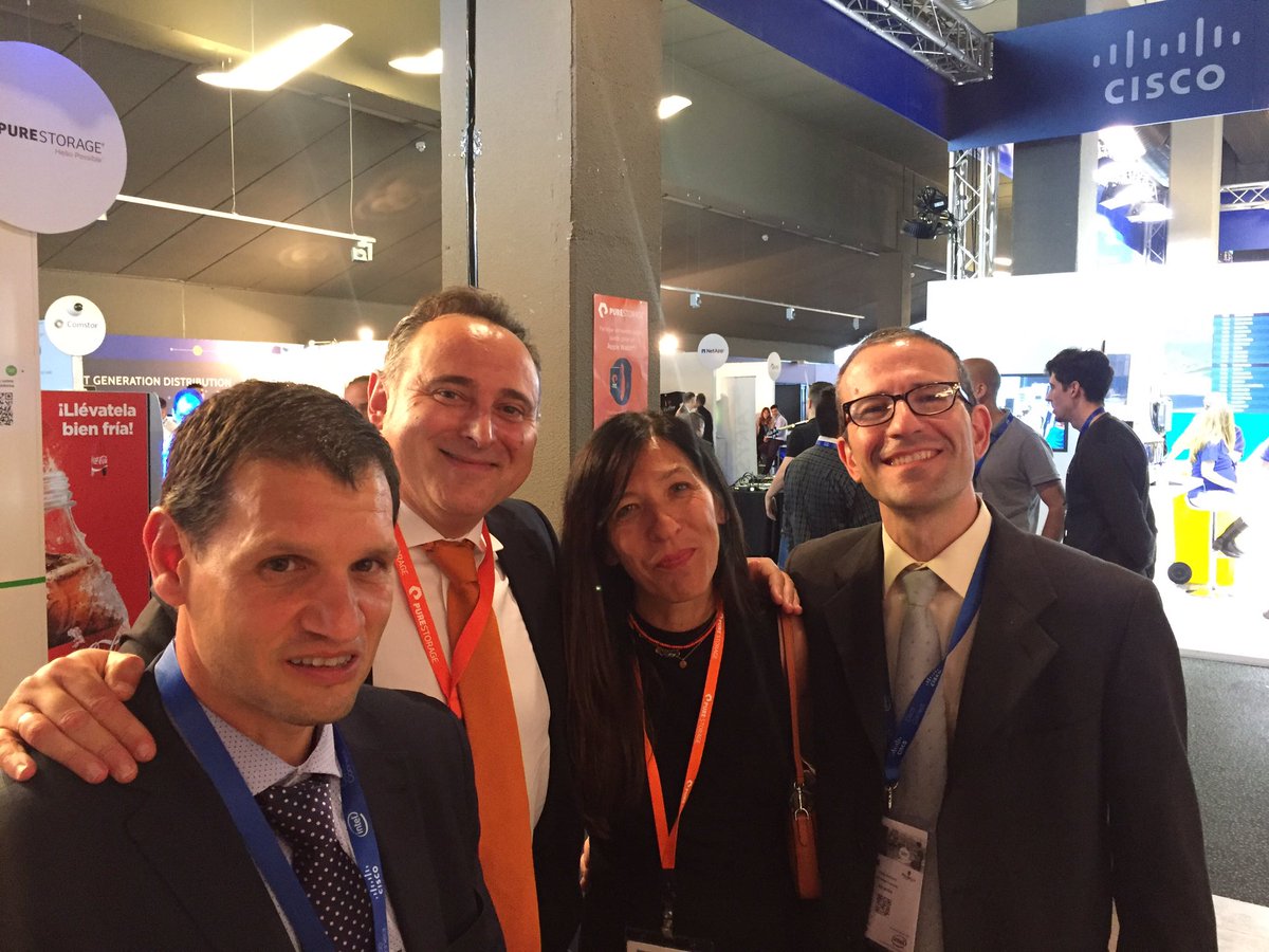 ninja_marta's tweet photo. #ciscoconnect2017 #CConnect17 @PureStorage @cisco_spain #FlashStack our joint success is based in our partners. Amazing day. Thanks Cisco https://t.co/EBmJGdRGIp