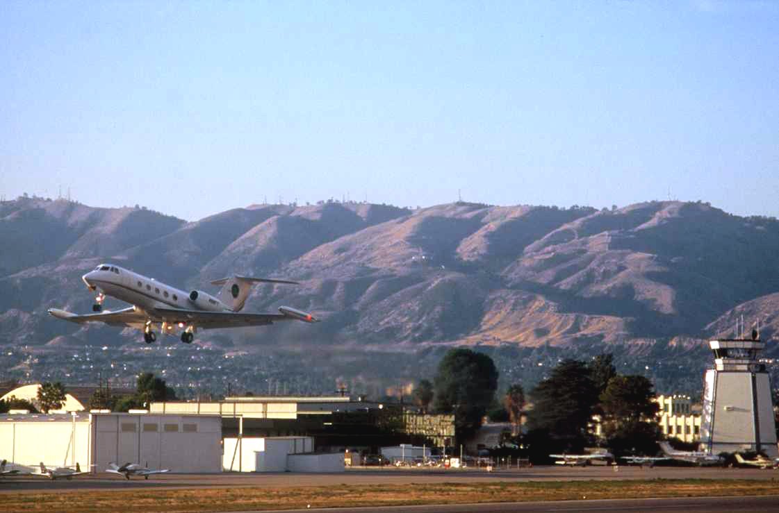 iflylivt's tweet image. Need a ride from #Denver to #VanNuys? We have open spots on our #CitationExcel #Jet for flights on May 12 and 14!
qoo.ly/f625c