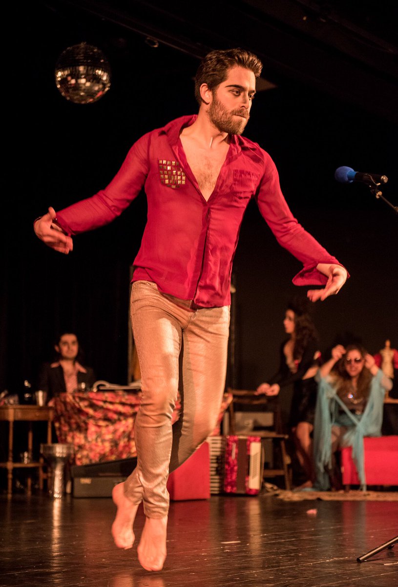 Keyfe Keder ve Can Hıraş
Yalınayak Müzikhol'de! 
12-13 Mayıs 20:30
bilet.kumbaraci50.com
243 5051
Fotoğraf: <a href="/muramaturg/">Murat Dürüm</a>