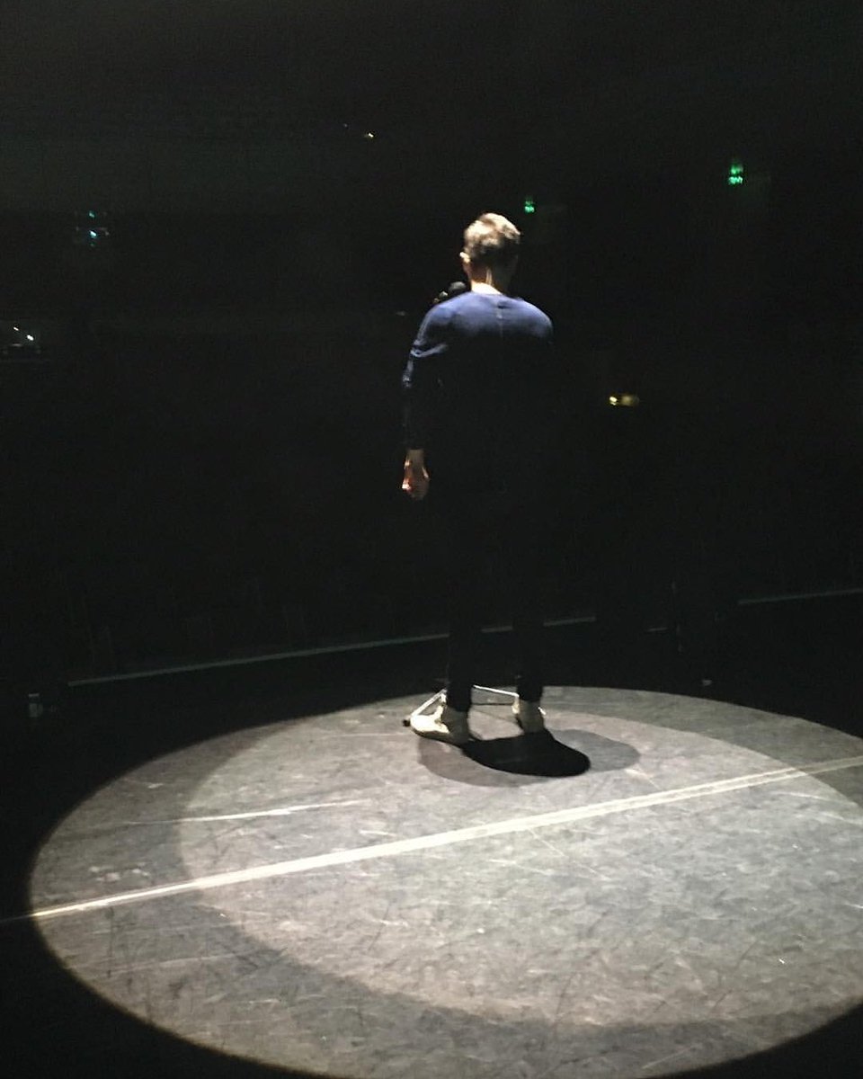 CBTheWaveTour's tweet photo. Watching your back, @tomchaplin π #TheWaveGateshead #CarriedByTheWaveTour https://t.co/ieIUbfhScp