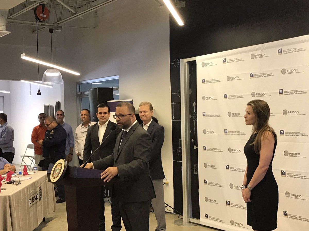 Manuel_Laboy_PE's tweet image. Apoyando el talento y la creatividad de nuestros jóvenes! Puerto Rico tiene futuro! #RobotMakers #EducaciónEmpresarial #YEESPR #Robótica